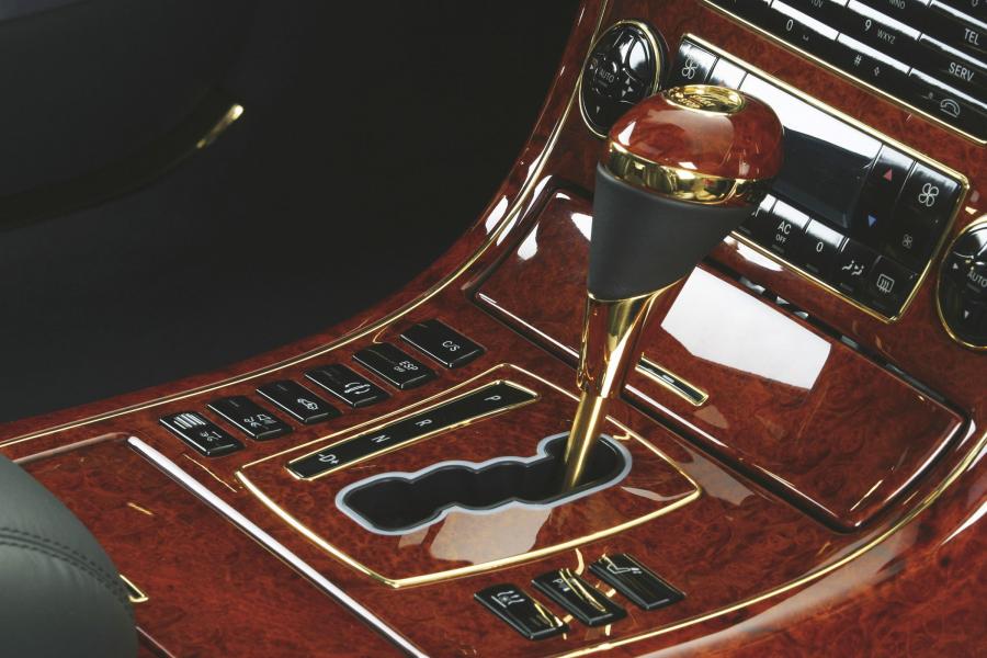 Детали интерьера Maybach 62 (V240) 2002 года  (фото 29 из 248)